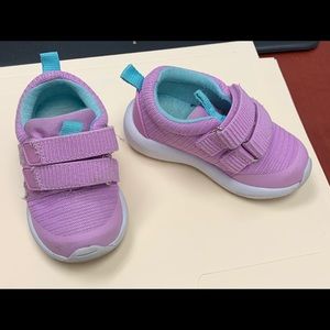 Cat & Jack Purple little girl shoes